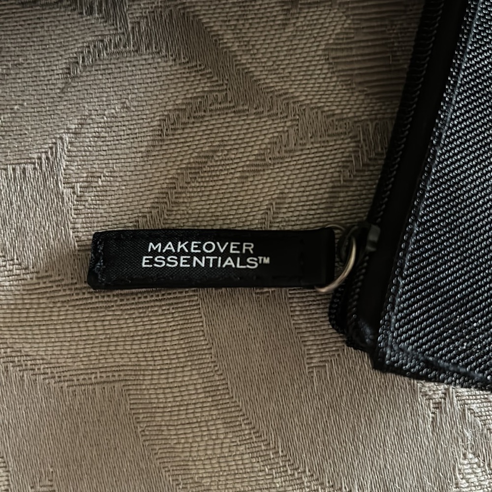 Makeover Essentials Makeup Bag - Picture 5 of 8